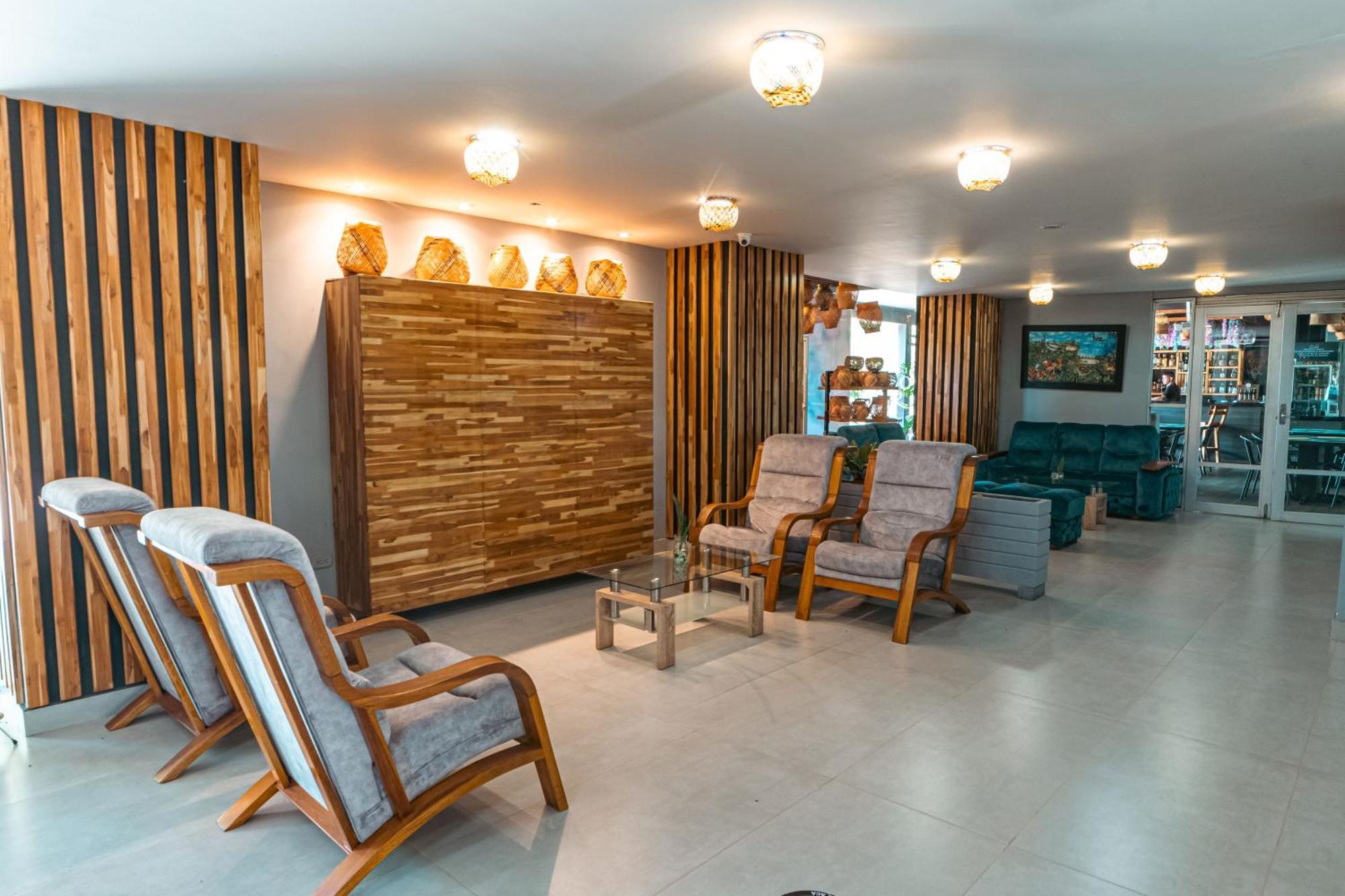 Hotel El Aeropuerto ซานโฮเซเดลกัวเบียเร ภายนอก รูปภาพ