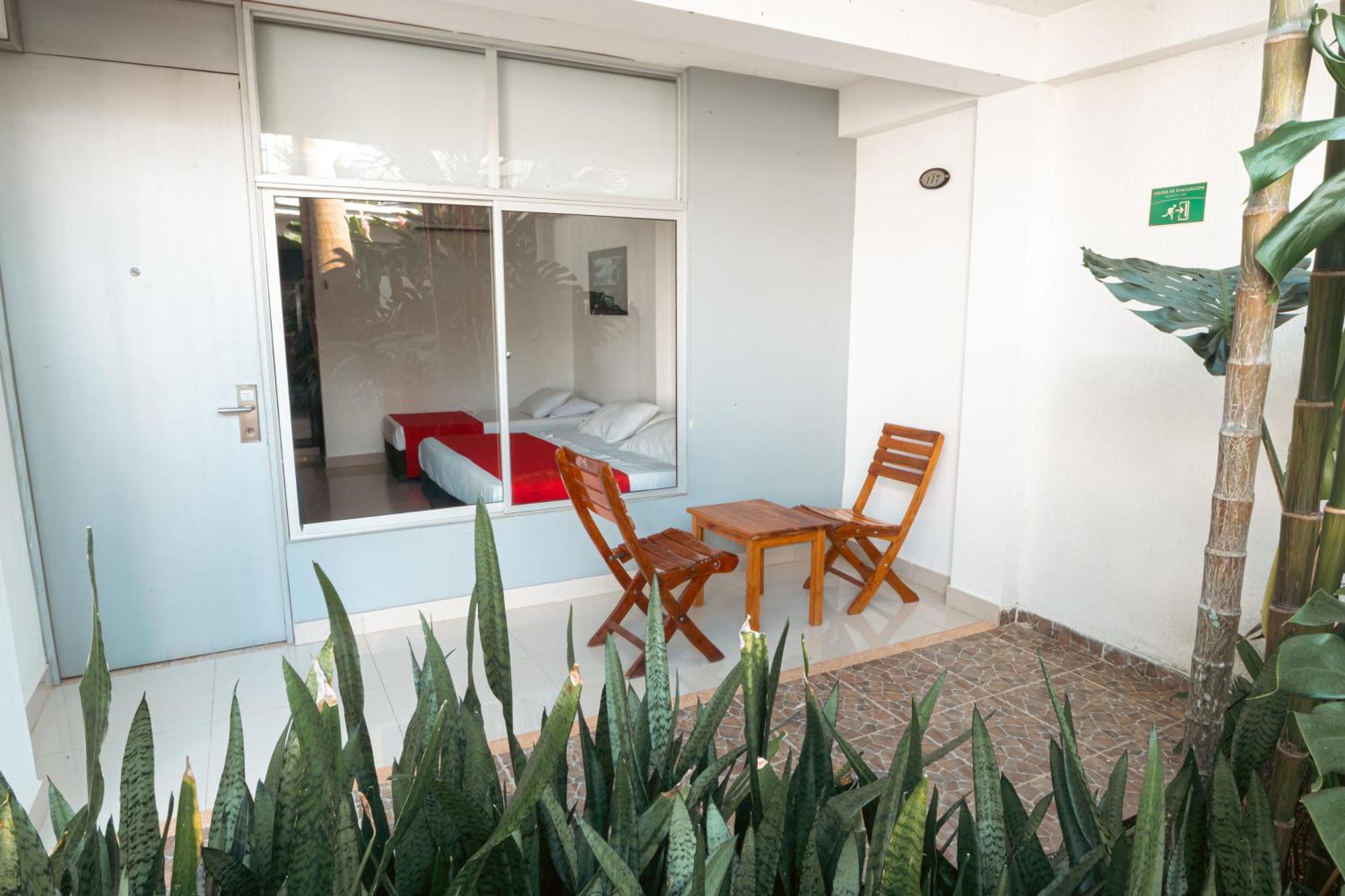 Hotel El Aeropuerto ซานโฮเซเดลกัวเบียเร ภายนอก รูปภาพ
